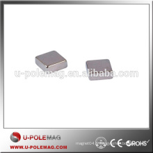 Imprimés permanents de haute qualité N48 F8x8x3mm Block Neodymium